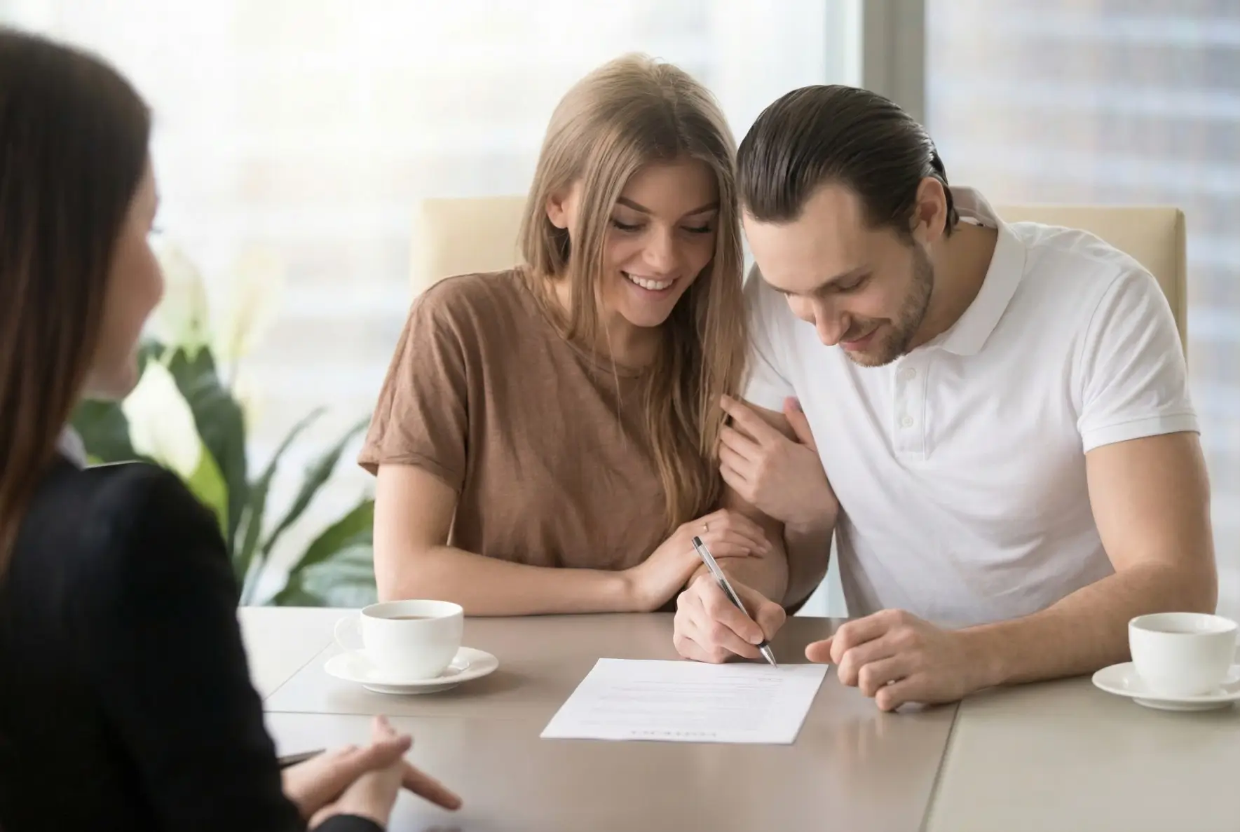 Prenuptial vs Postnuptial Agreements